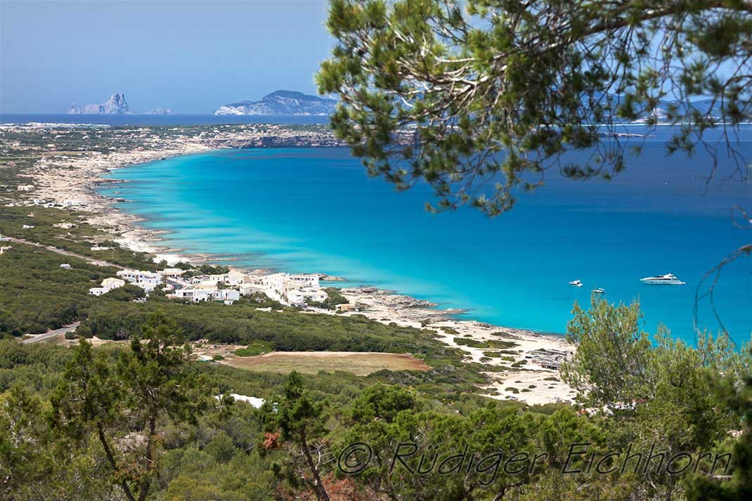 Sichere Urlaubsziele: Ibiza & Formentera. Feiertag. Jäger.