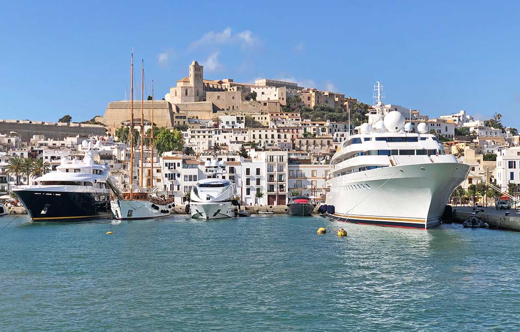 Ibiza gehört zu den drei teuersten Mittelmeer-Zielen - Ibiza Heute