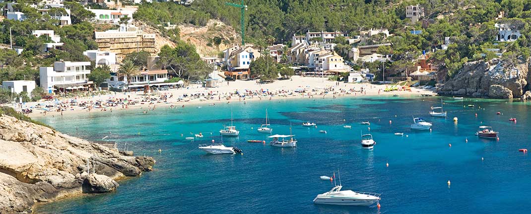 Cala Vedella auf Ibiza