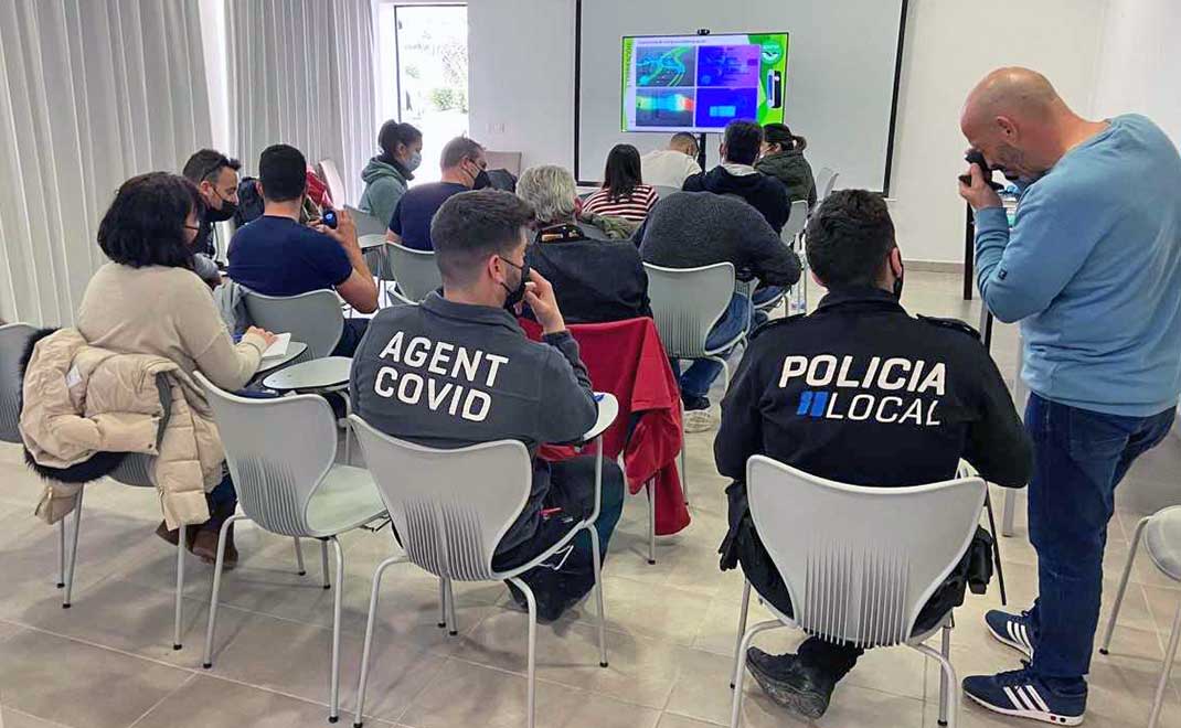 Kurs für das Erkennen gefälschter Dokumente auf Ibiza