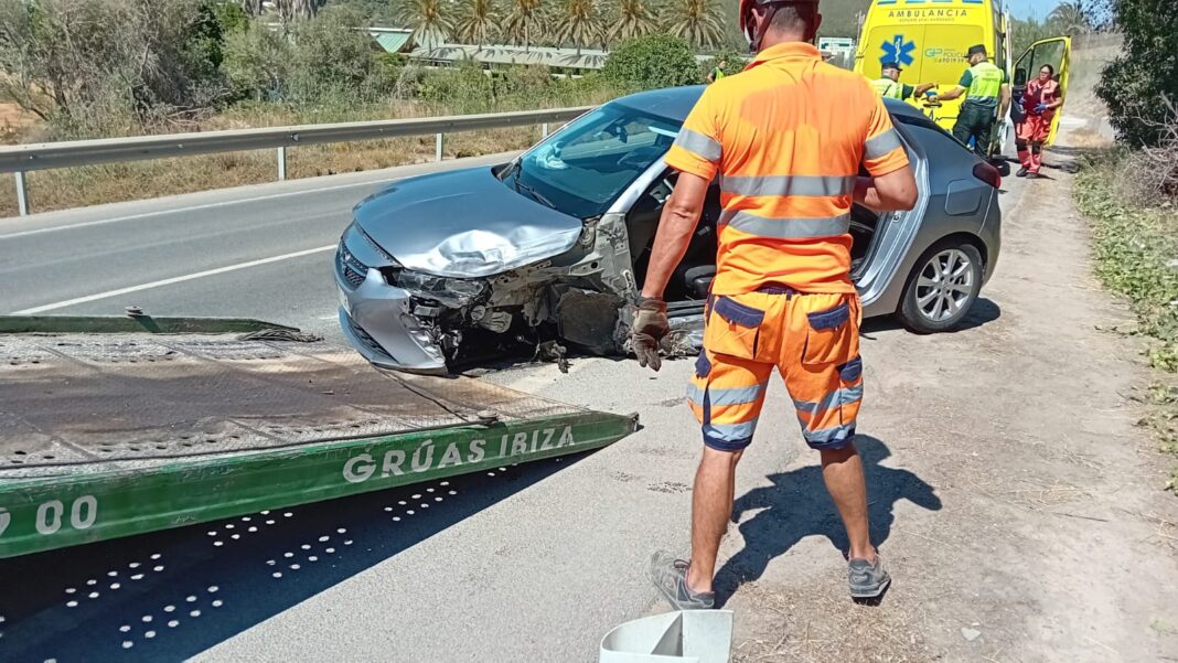 gruas-ibiza-autos-unfall
