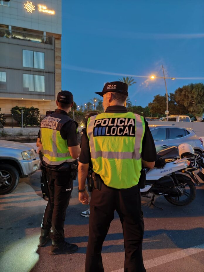 eivissa-PoliciaLocal_PoliciaNacional3(2)-rathaus