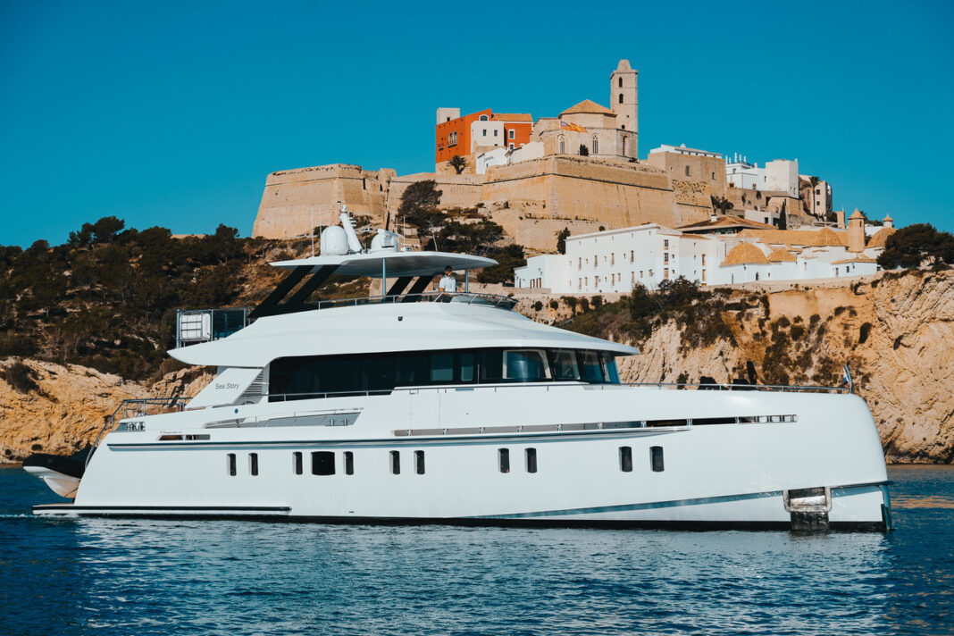 Luxusyacht-Yachtcharter-Boatcharter-Ibiza-IbizaHEUTE