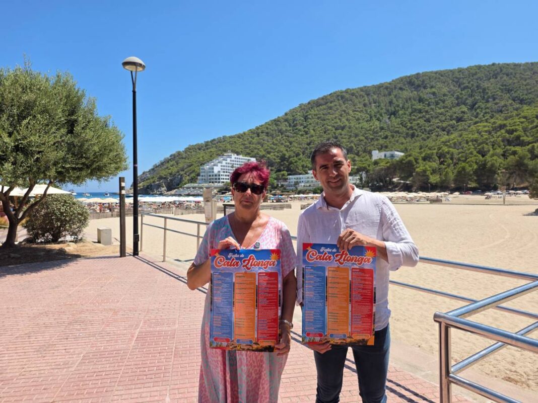 kl-santa-eularia-fiestas-Cala Llonga-rathaus