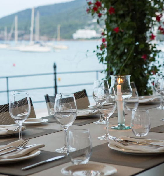 Estel-by-Can-Curreu-Restaurant-Santa-Eularia-Ibiza-IbizaHEUTE Estel by Can Curreu Restaurant an der Promenade von Santa Eulària
